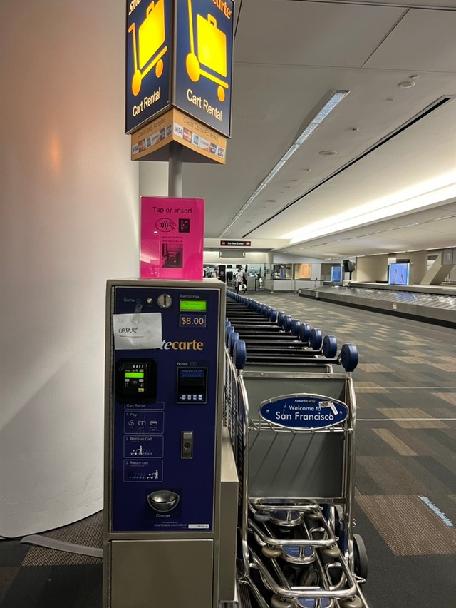 샌프란시스코 공항 카트 $8