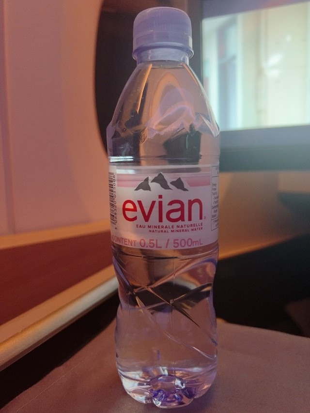 A350-1000 Business Class 비즈니스클래스 evian 에비앙
