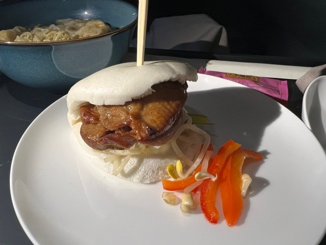 A350-1000 Business Class 비즈니스클래스 간식 치킨버거