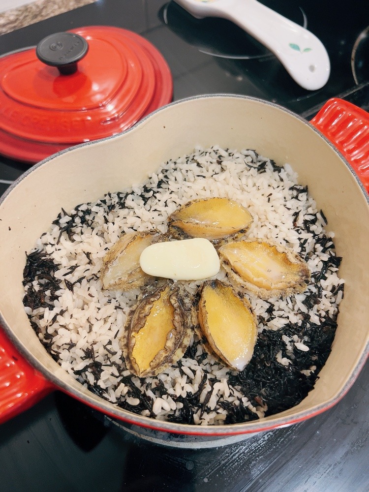 전복 톳 솥밥 캐나다 캘거리