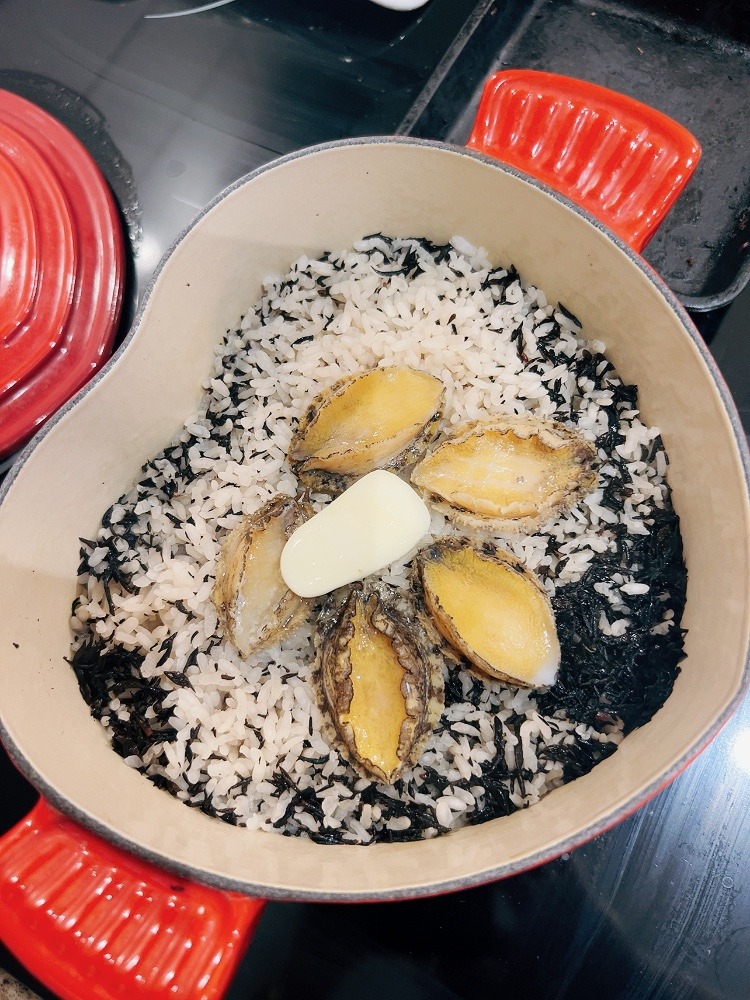 전복 톳 솥밥 캐나다 캘거리